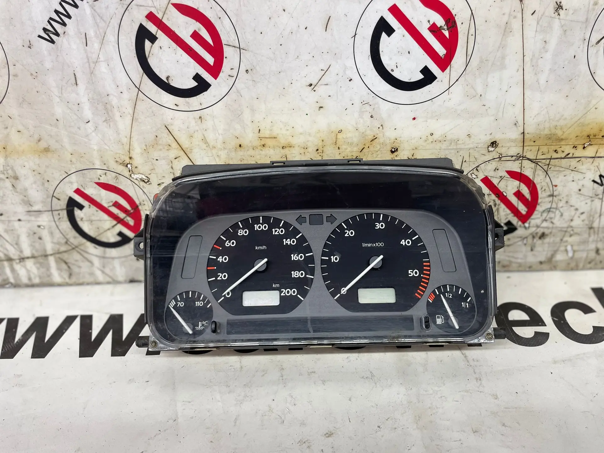 Tachometr 1.9 D – Volkswagen Golf III 1991-1998