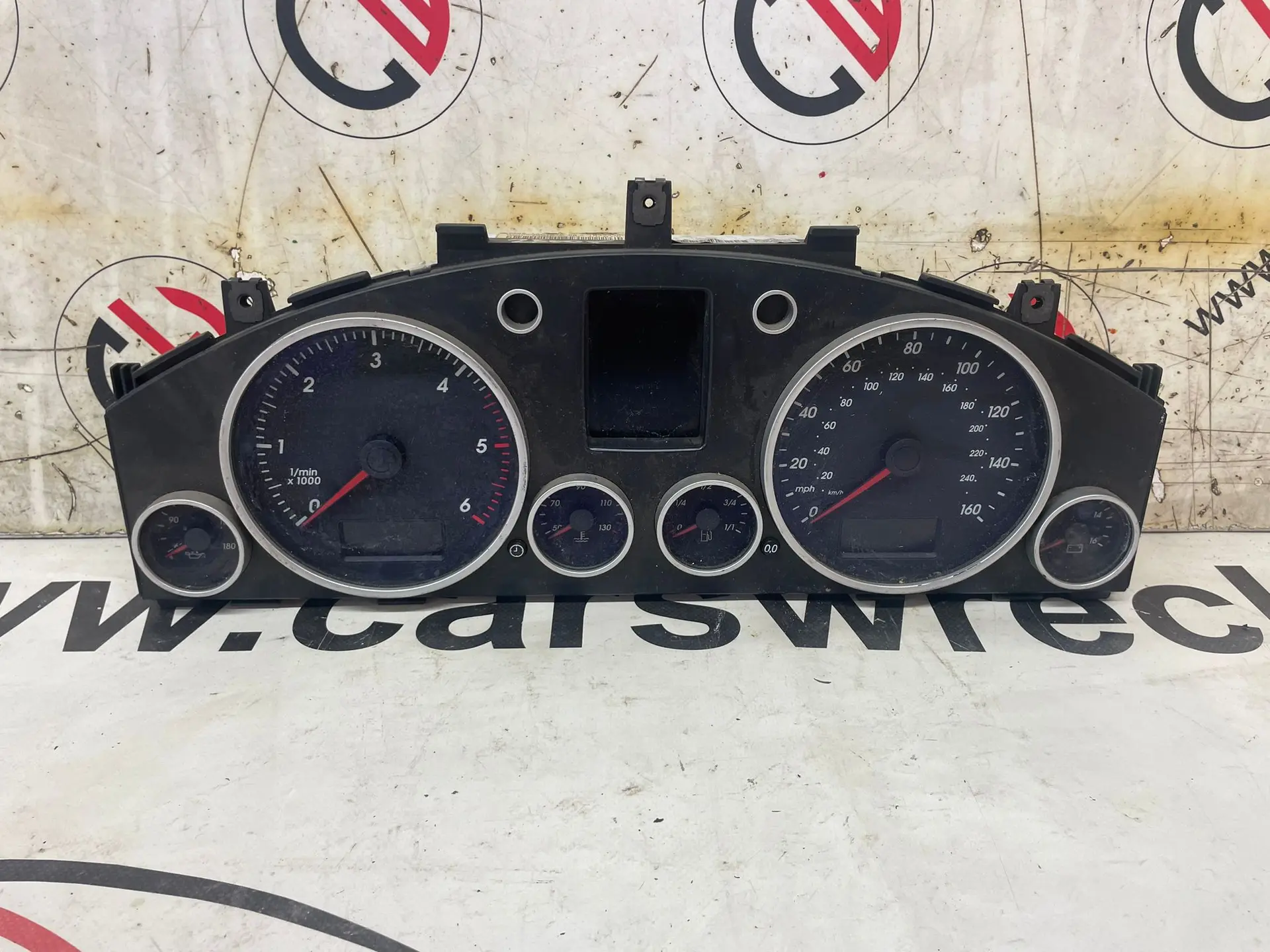 Tachometr 2.5 TDI GB – Volkswagen Touareg 2002-2010
