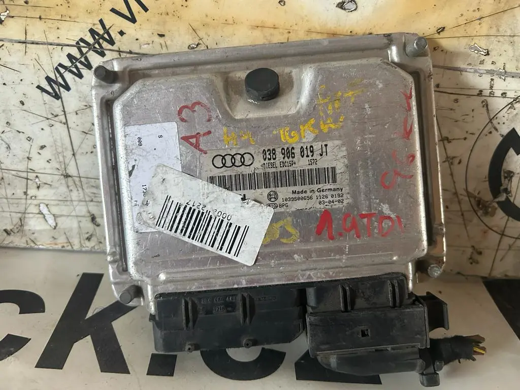 Řídící jednotka motoru (038906019JT) – Audi A3 1996-2003