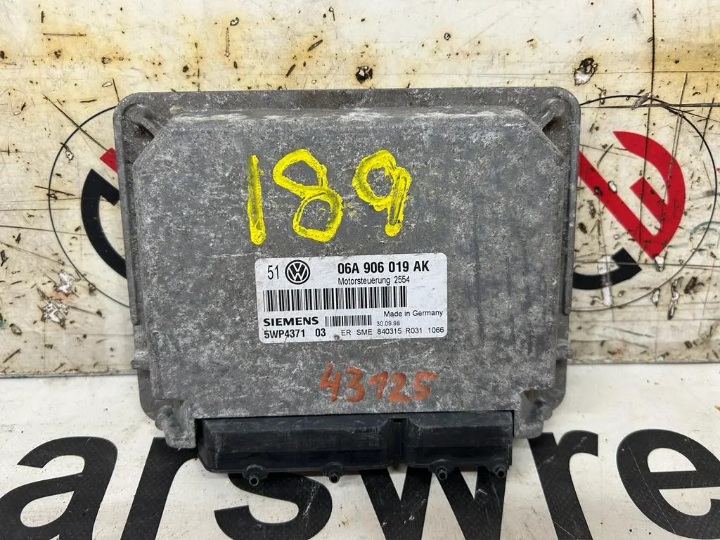 Řídící jednotka motoru (06A906019AK) – Volkswagen Bora 1998-2005