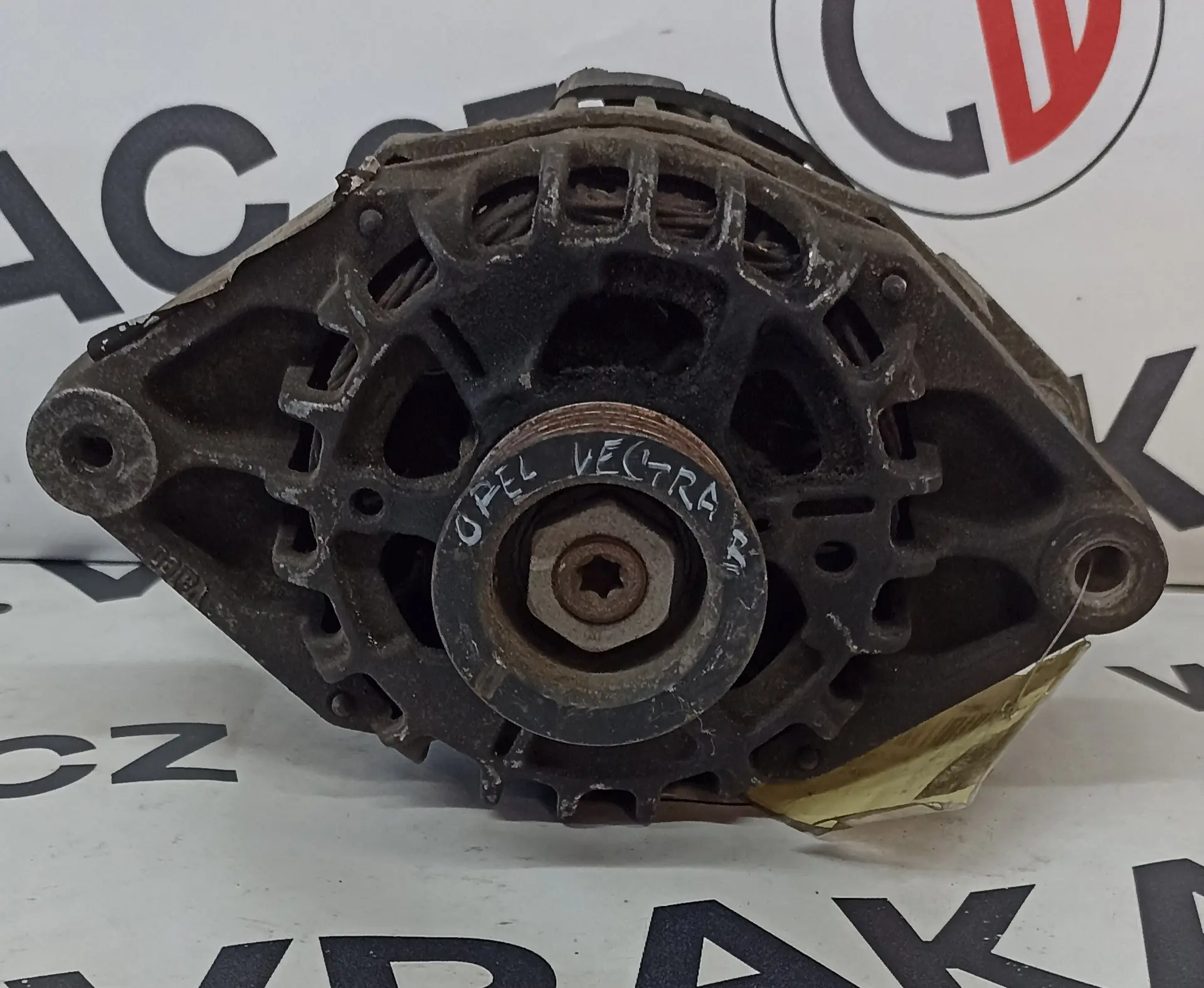 Alternátor 2.0i – Opel Vectra B 1995 - 2002