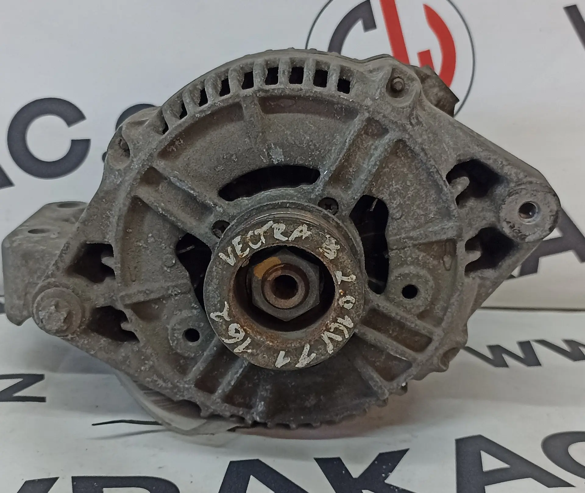 Alternátor 2.0i – Opel Vectra B 1995 - 2002