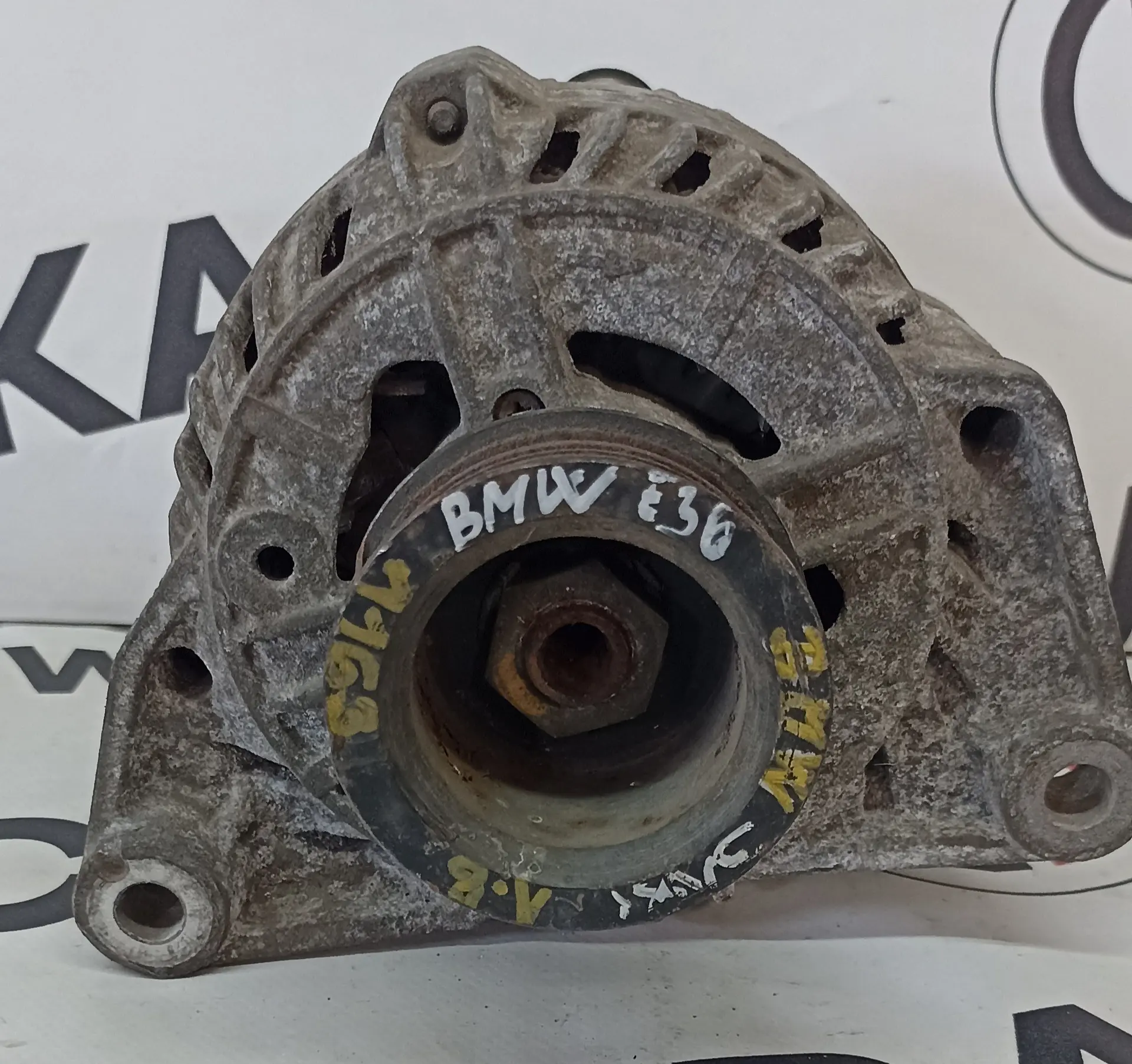 Alternátor 316i 1.6 – BMW 3 E36 1990-1998