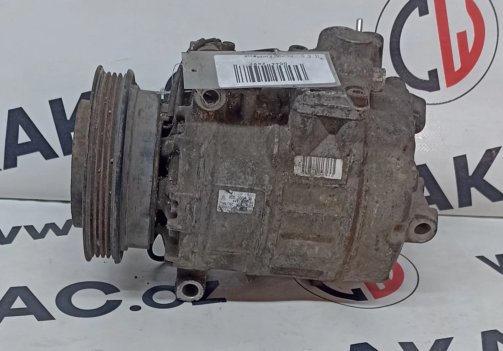 Kompresor klimatizace 1.8 T – Volkswagen Passat B5.5 2000-2005