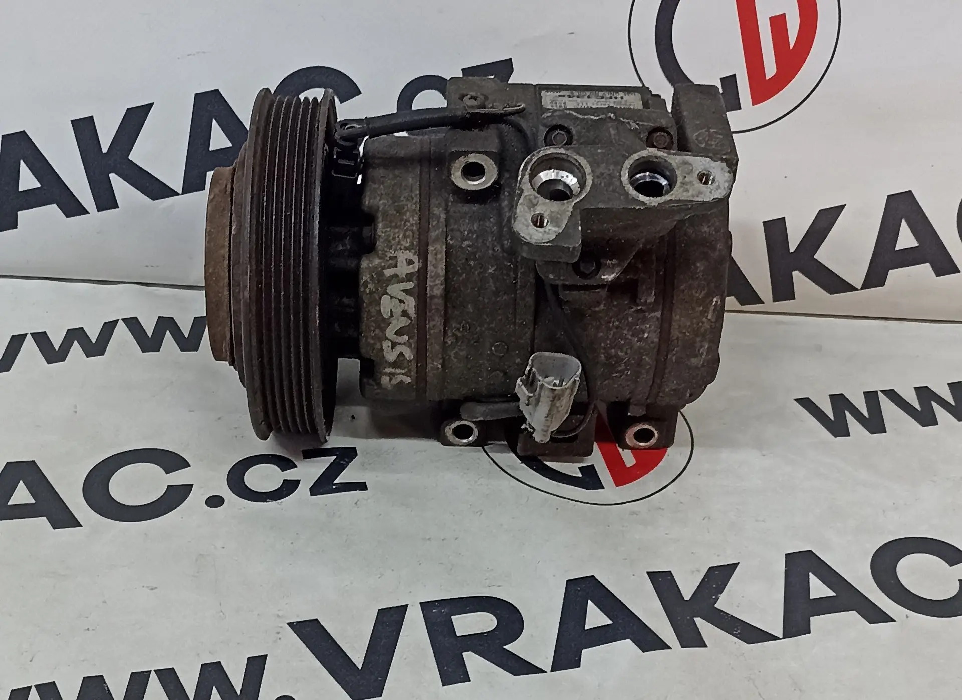 Kompresor klimatizace 1.6 VVT-i – Toyota Avensis 1997-2003
