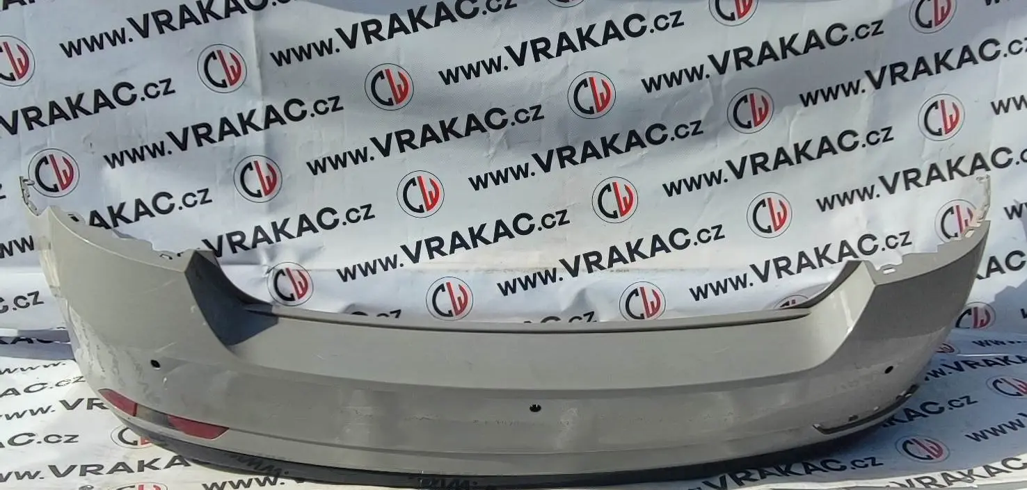 Nárazník zadní (5JJ807421B) – Škoda Rapid 2011-2022