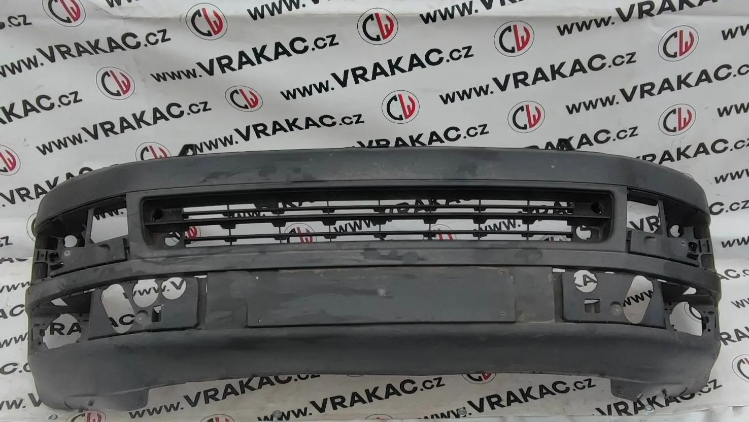 Nárazník přední – Volkswagen Transporter T5 2003-2016