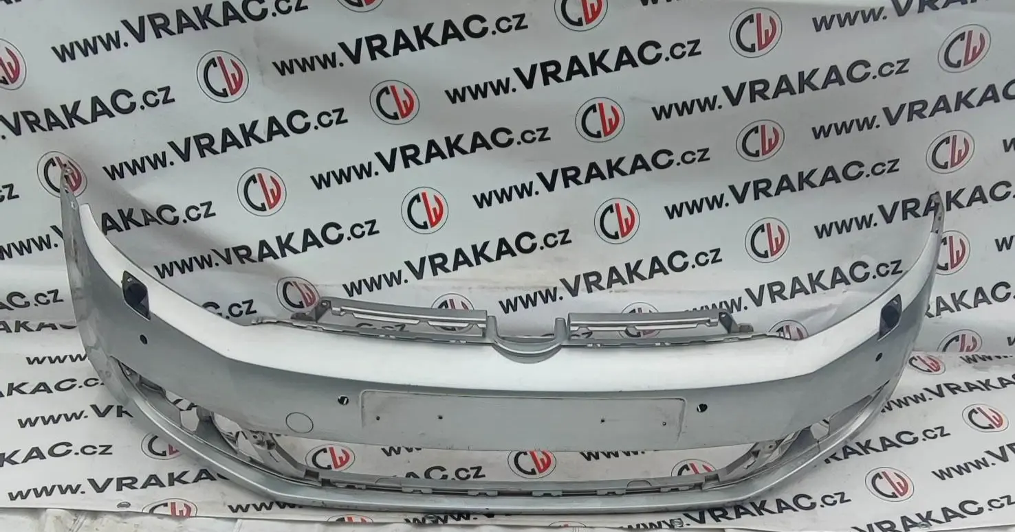Nárazník přední (5K0807221) – Volkswagen Golf VI 2008-2014
