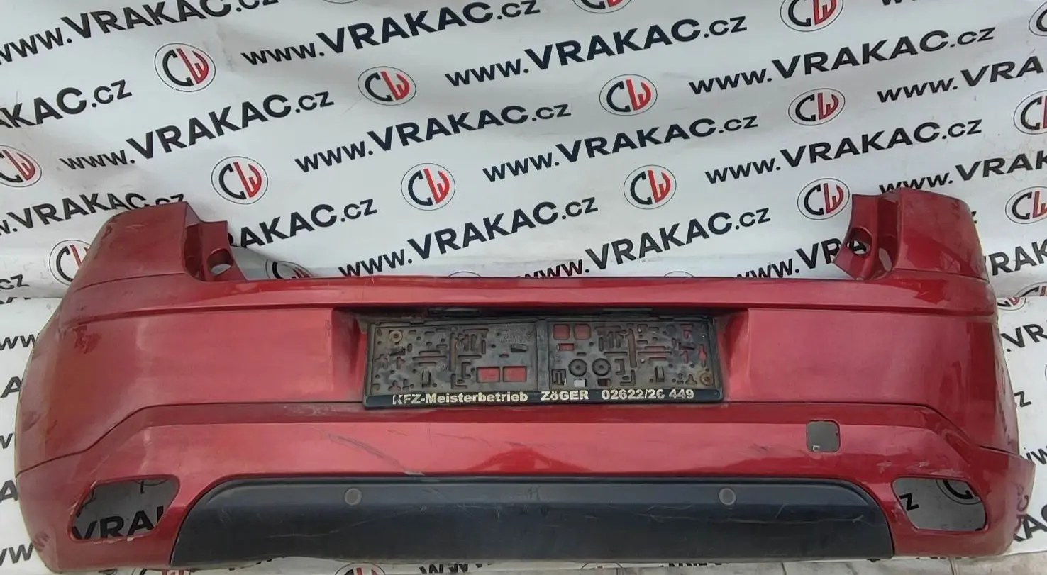 Nárazník zadní (9650695477) – Citroen C4 2004-2009