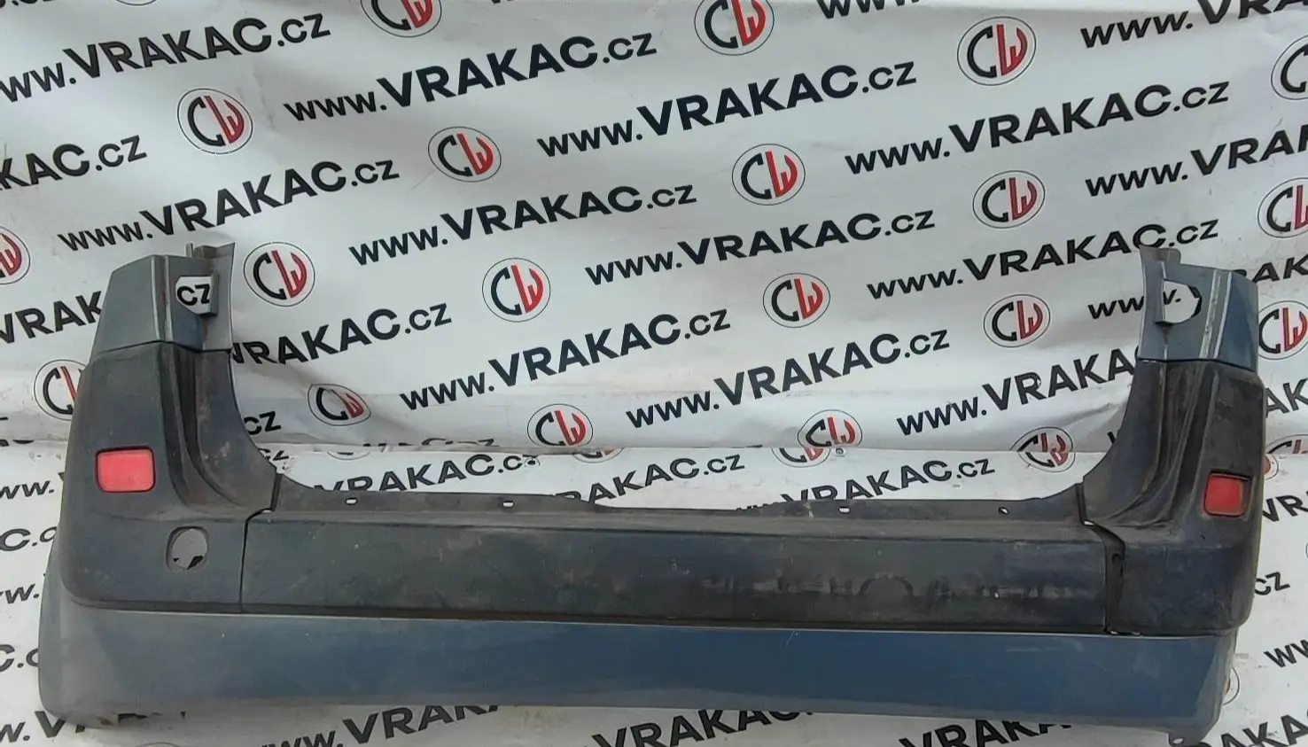 Nárazník zadní (8200141081) – Renault Scenic II 2003-2009