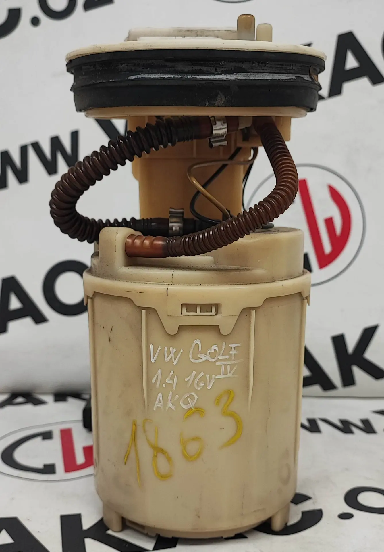 Palivové čerpadlo 1.4 16V, AKQ – Volkswagen Golf IV 1998-2005