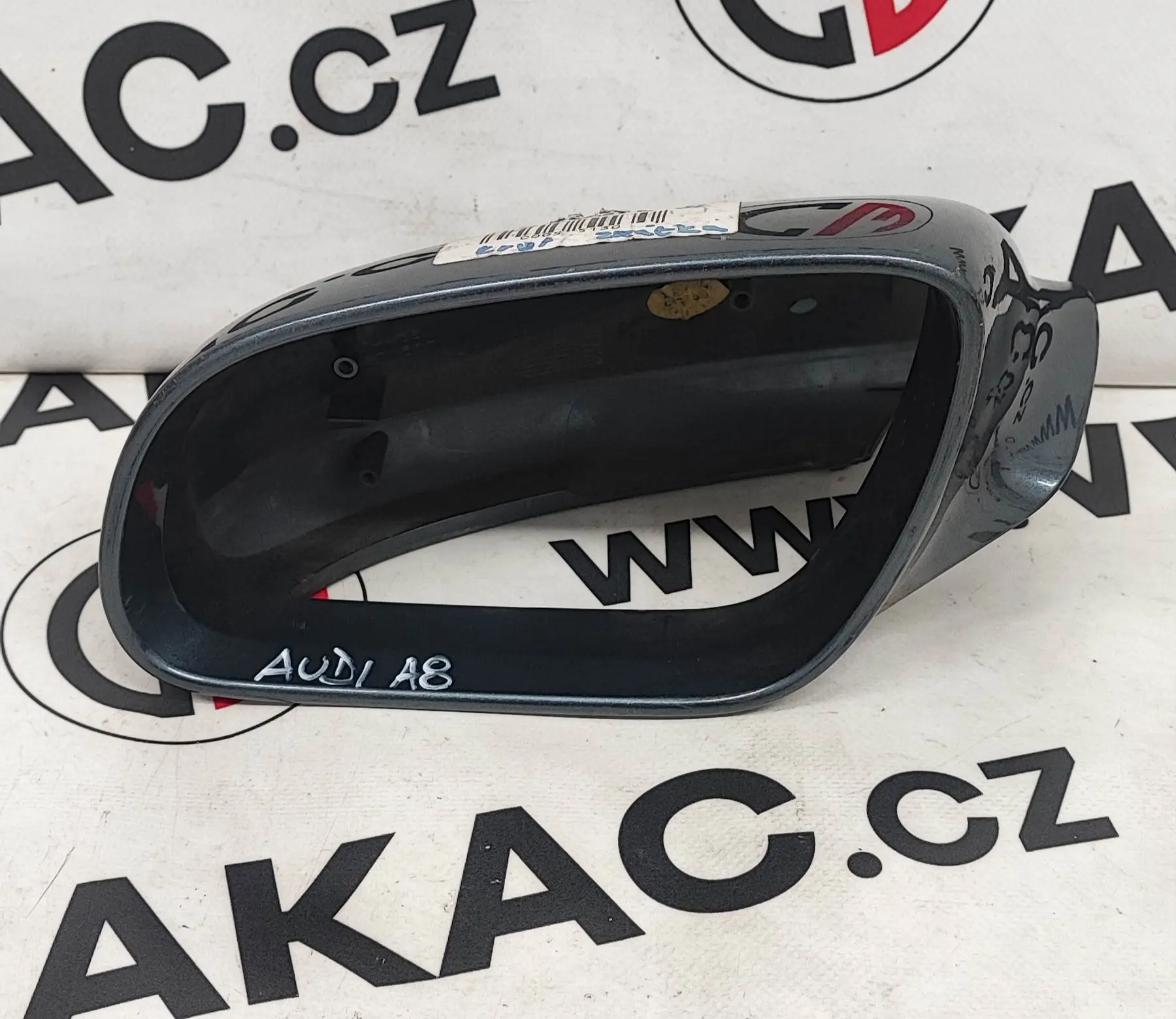 Zpětné zrcátko horní kryt (4E0857507) – Audi A8 2002-2010