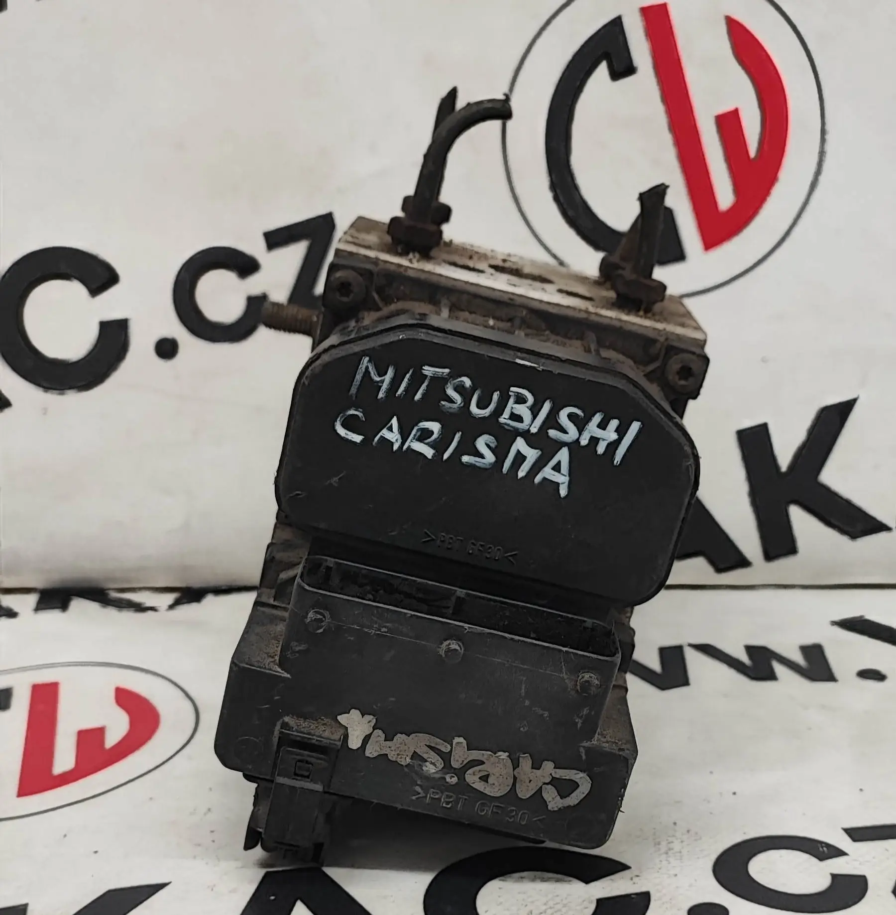 Řídící jednotka ABS (MR249754) – Mitsubishi Carisma 1995-2006