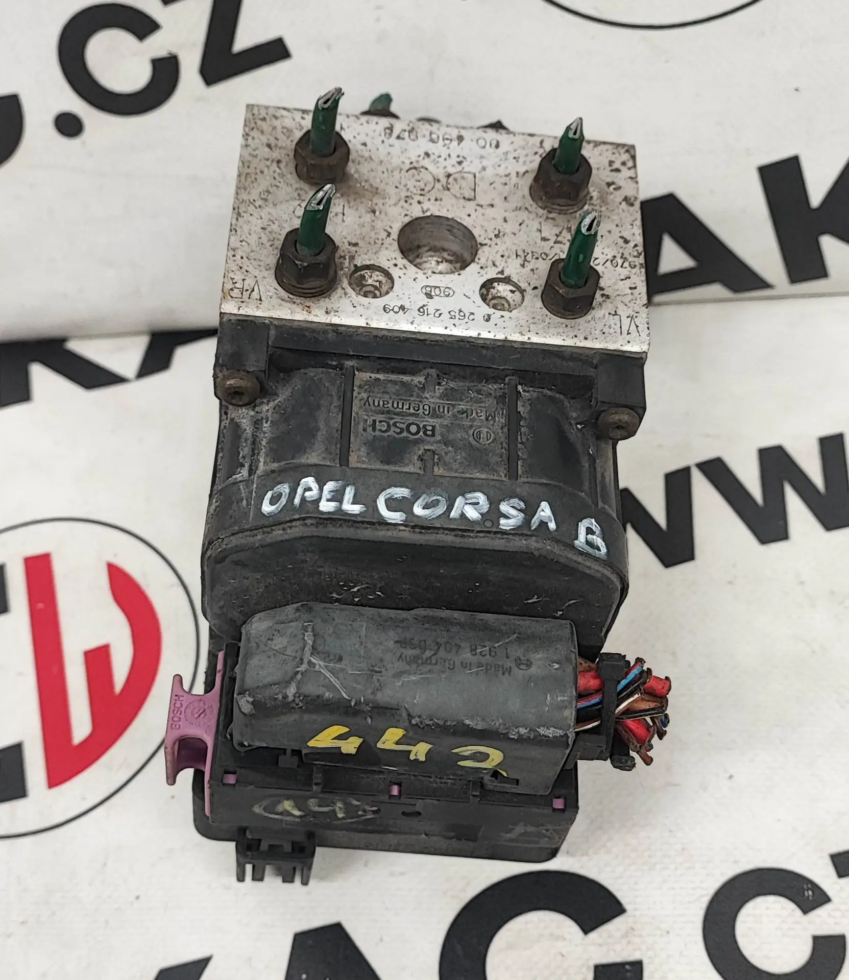 Řídící jednotka ABS (90496978) – Opel Corsa B 1993 - 2000