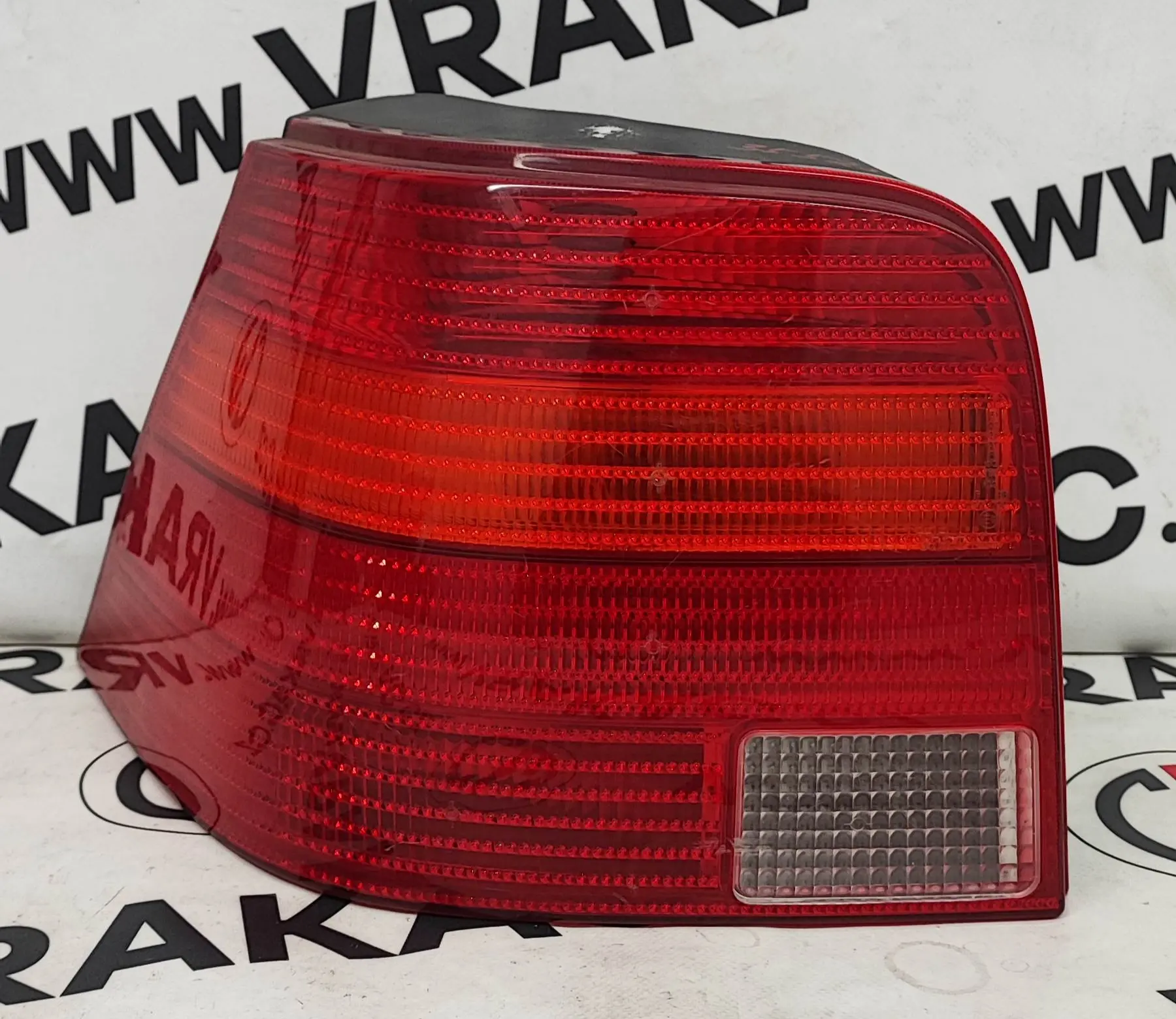 Světlomet zadní levý – Volkswagen Golf IV 1998-2005