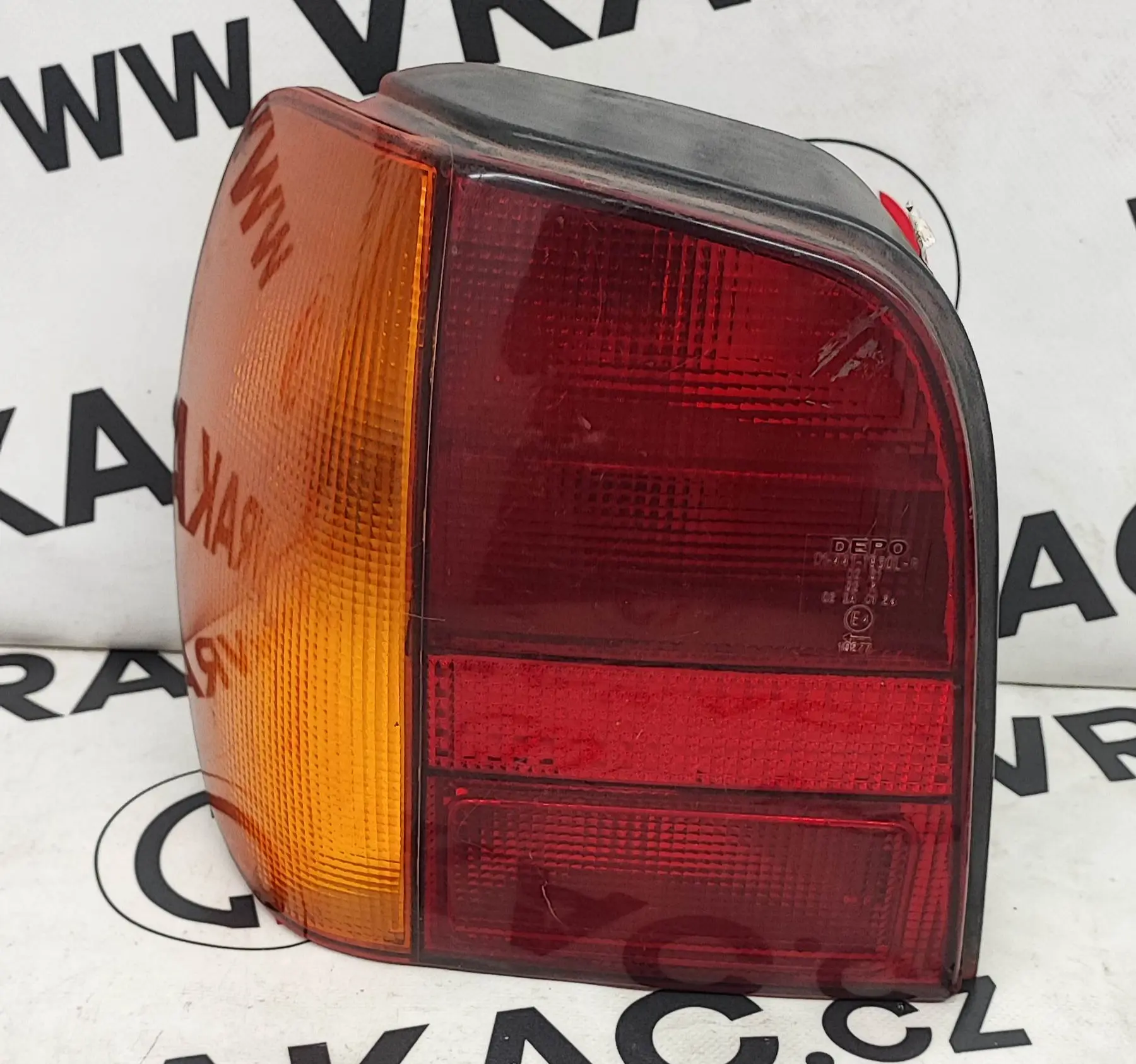 Světlomet zadní levý – Volkswagen Polo 1994-2001