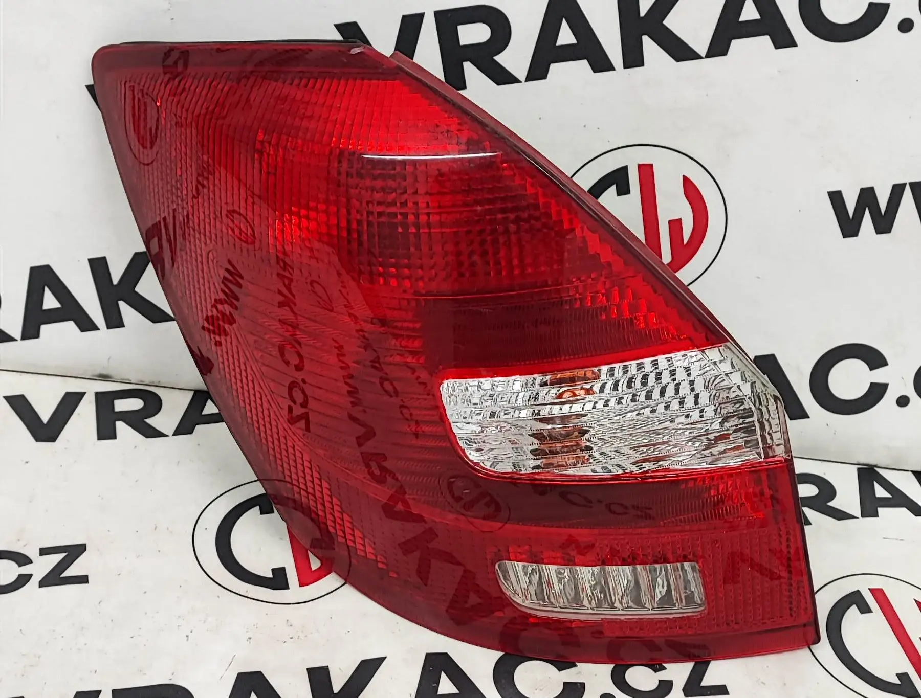Světlomet zadní levý – Škoda Fabia II 2006-2010