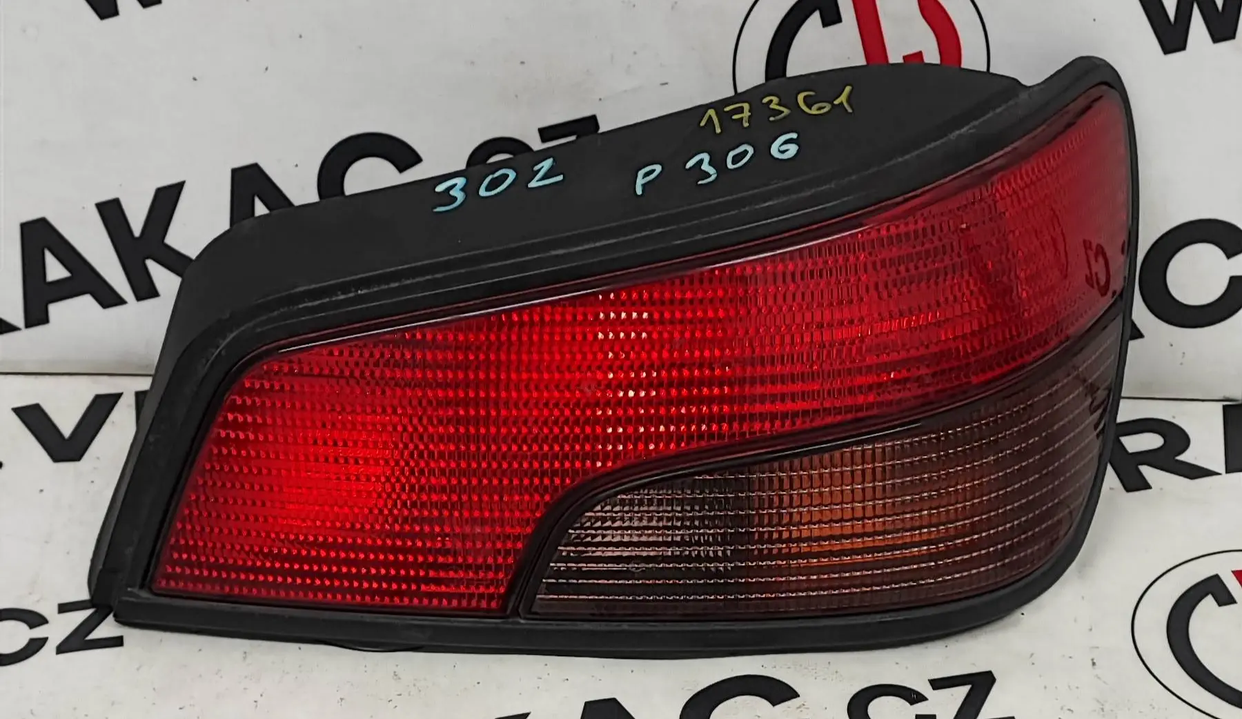 Světlomet zadní pravý – Peugeot 306 1993-1997