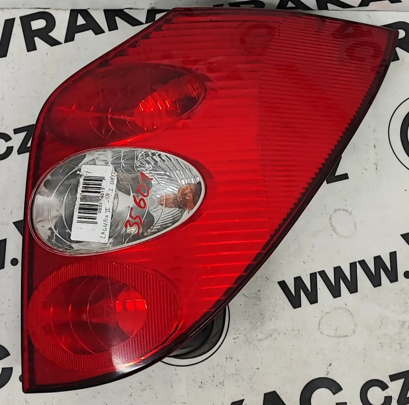 Světlomet zadní pravý (8200002472) – Renault Laguna II 2001-2007