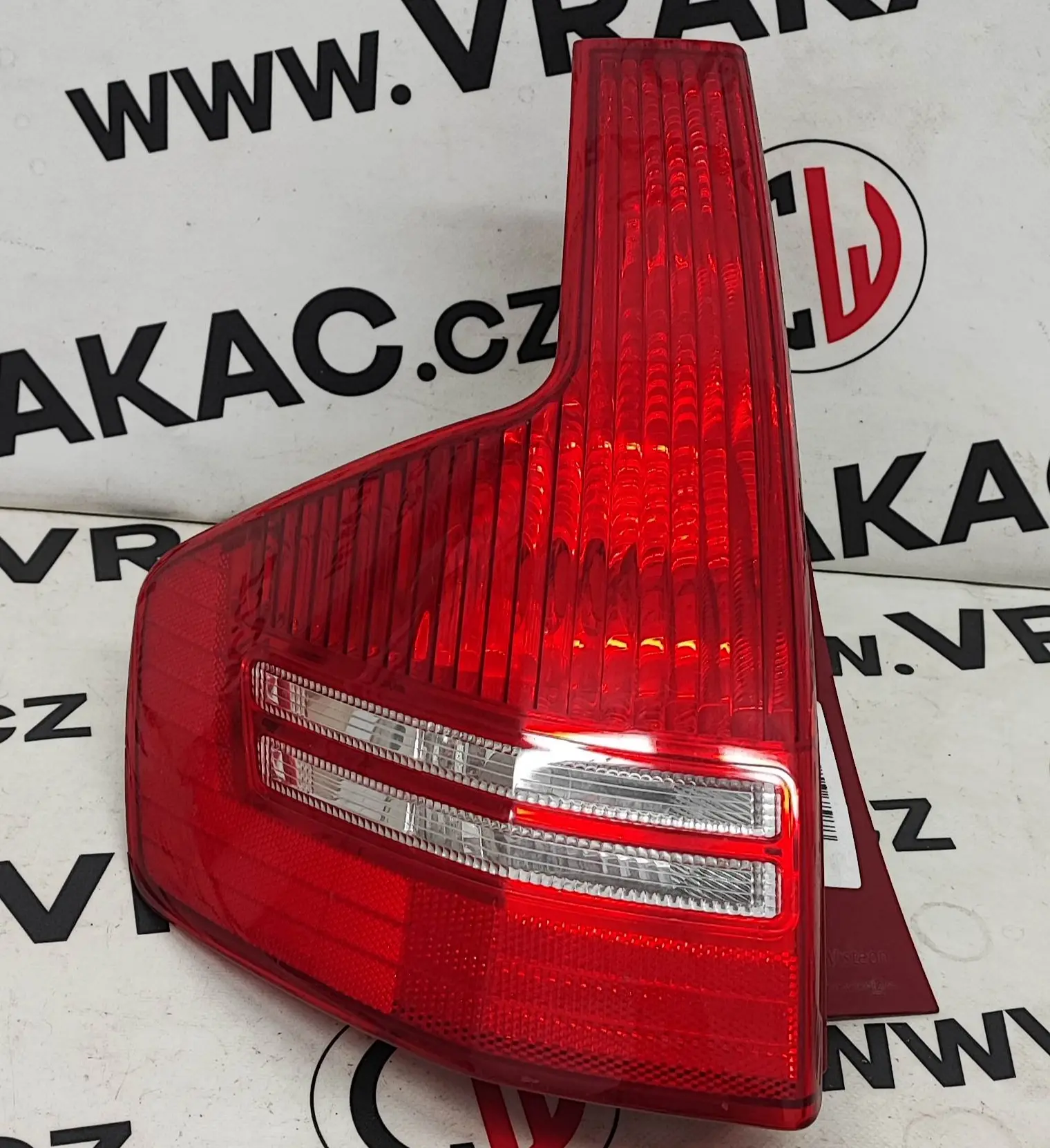 Světlomet zadní levý (9655864080) – Citroen C4 2004-2009