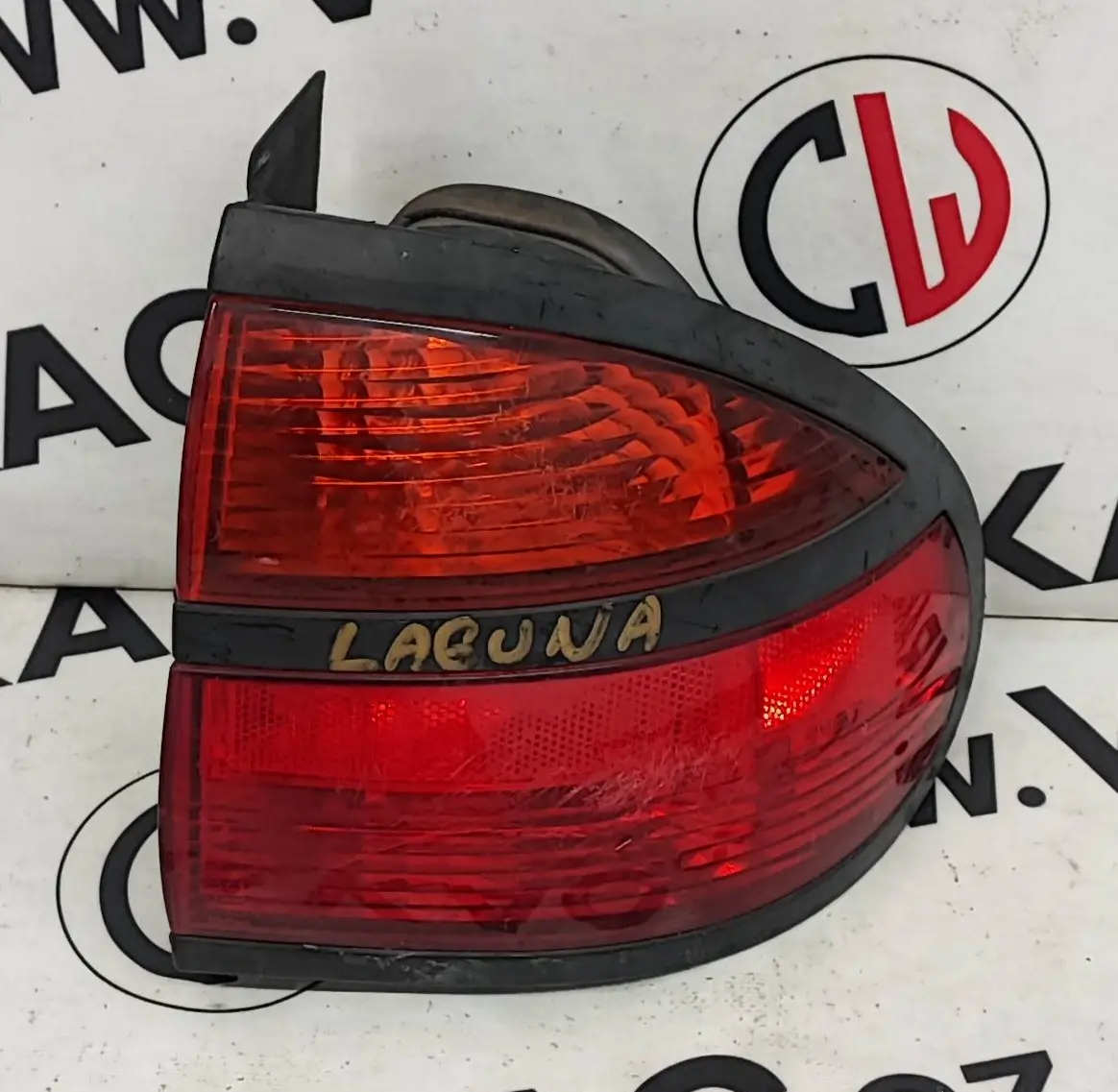 Světlomet zadní pravý – Renault Laguna 1993-2001
