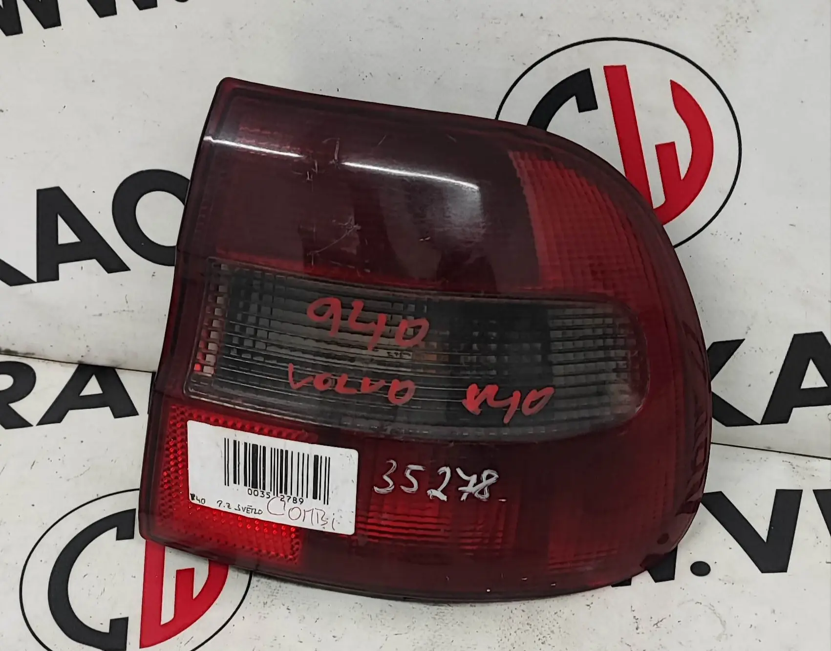 Světlomet zadní pravý (29170202) – Volvo S40 V40 1995-2004