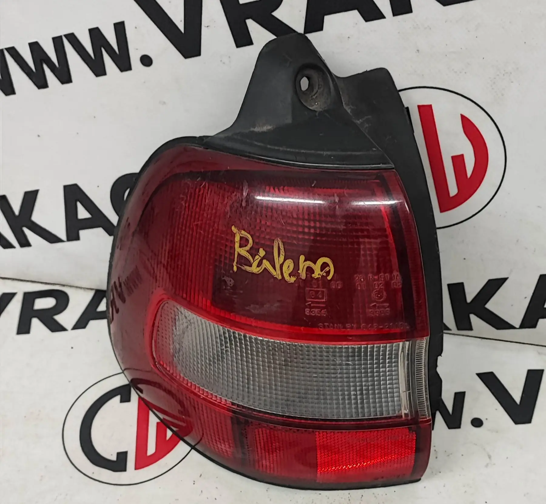 Světlomet zadní levý – Suzuki Baleno 1995-2002