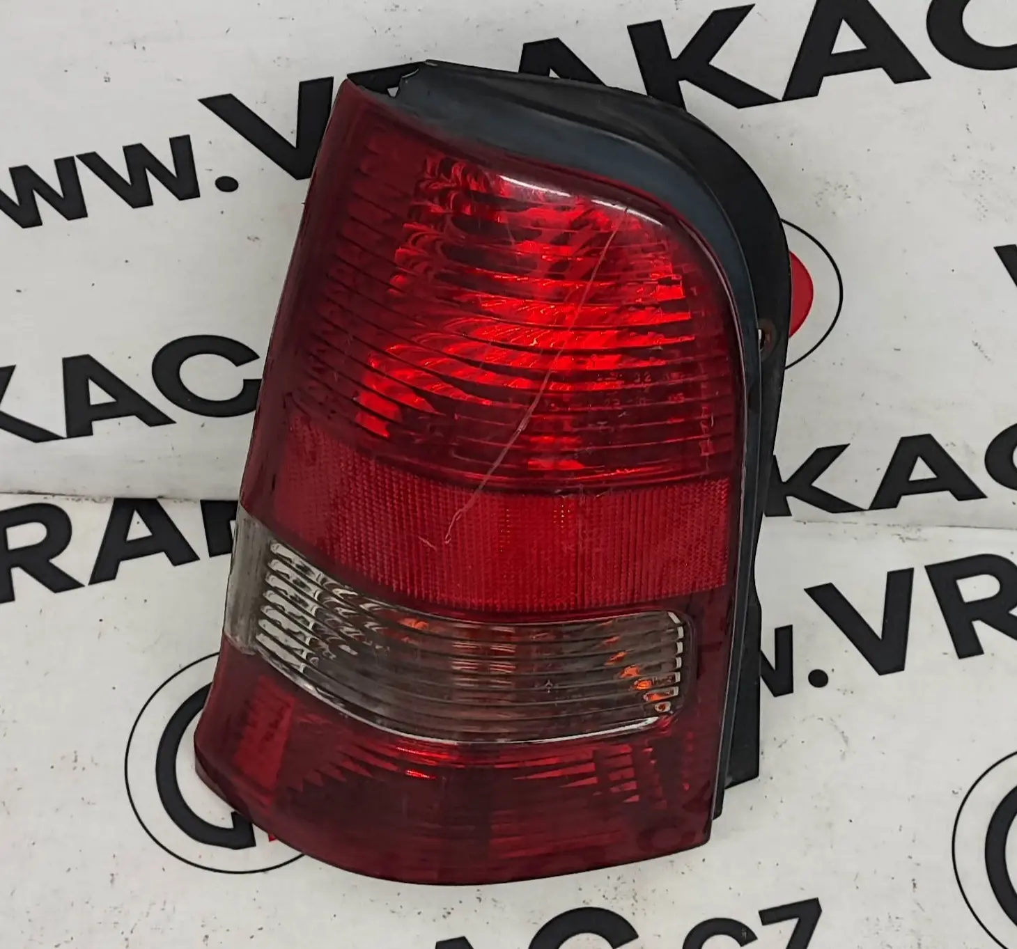 Světlomet zadní levý – Daewoo Nexia (KLETN) 1995-1997