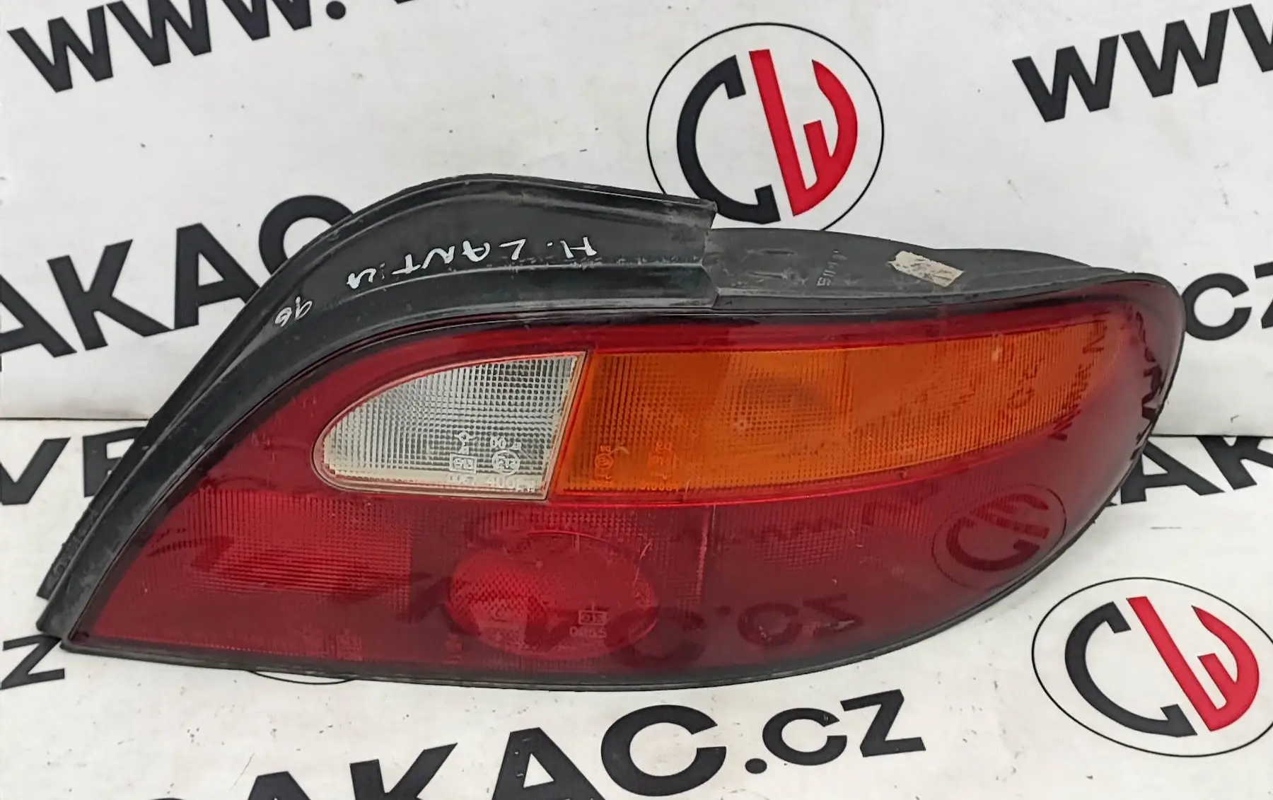 Světlomet zadní pravý – Hyundai Lantra 1995-2000