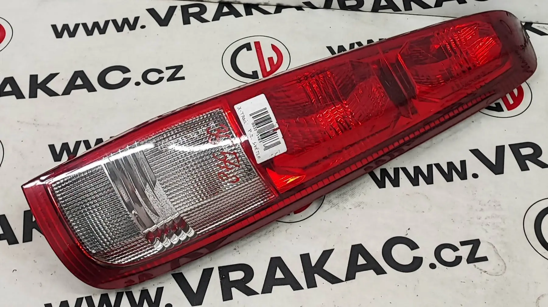 Světlomet zadní pravý – Nissan X Trail 2001-2007