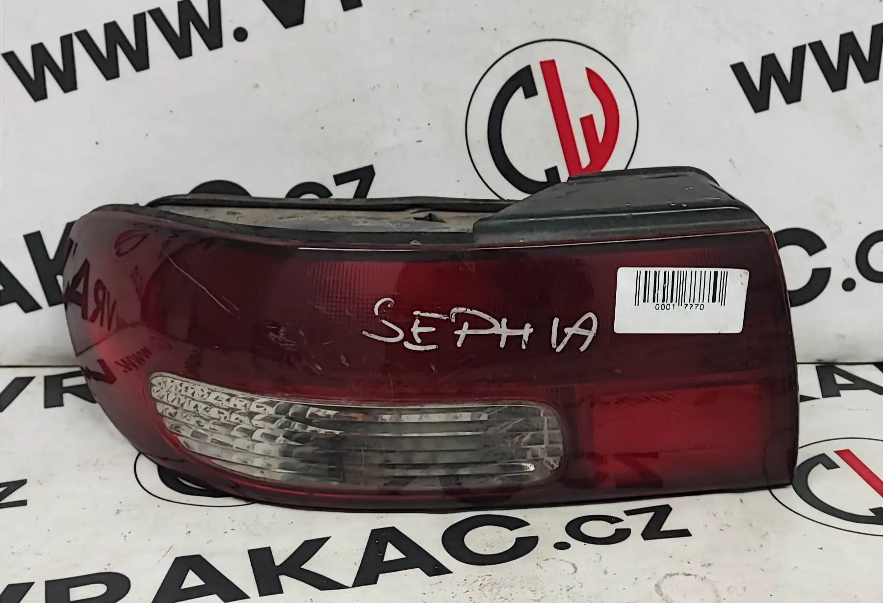 Světlomet zadní levý – Kia Sephia 1993-1997