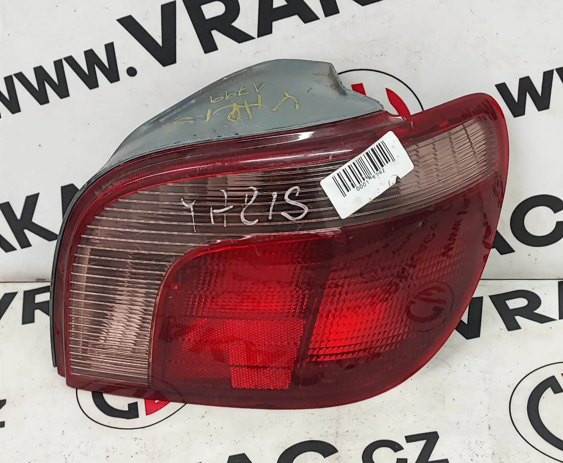 Světlomet zadní pravý – Toyota Yaris 1999-2005