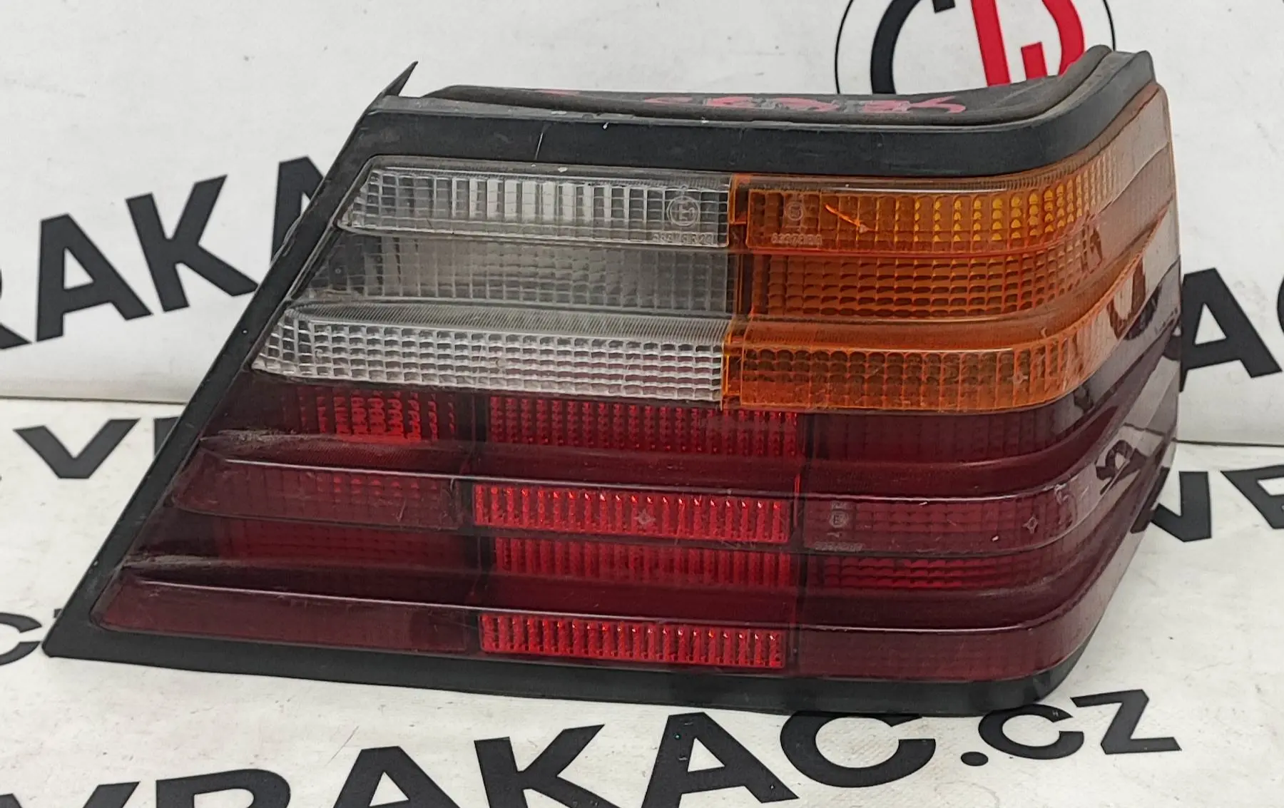 Světlomet zadní pravý – Mercedes Benz W124 1984-1993