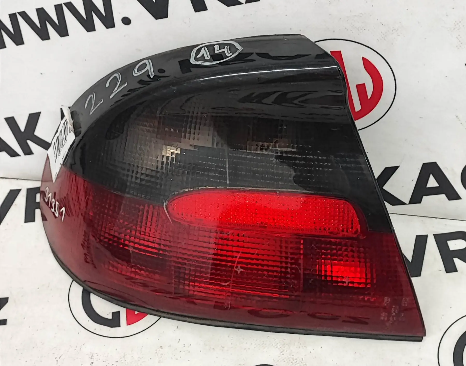 Světlomet zadní levý – Opel Tigra 1994 - 2000