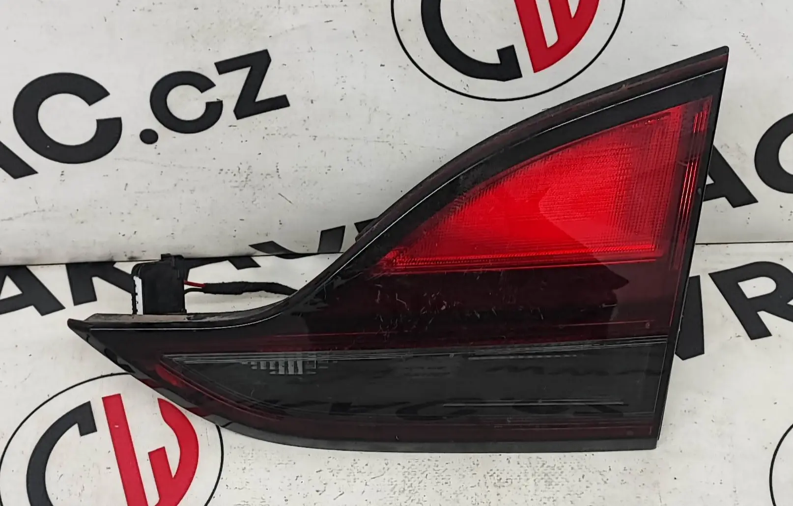 Světlomet zadní pravý vnitřní – Opel Zafira C 2011 - 2016
