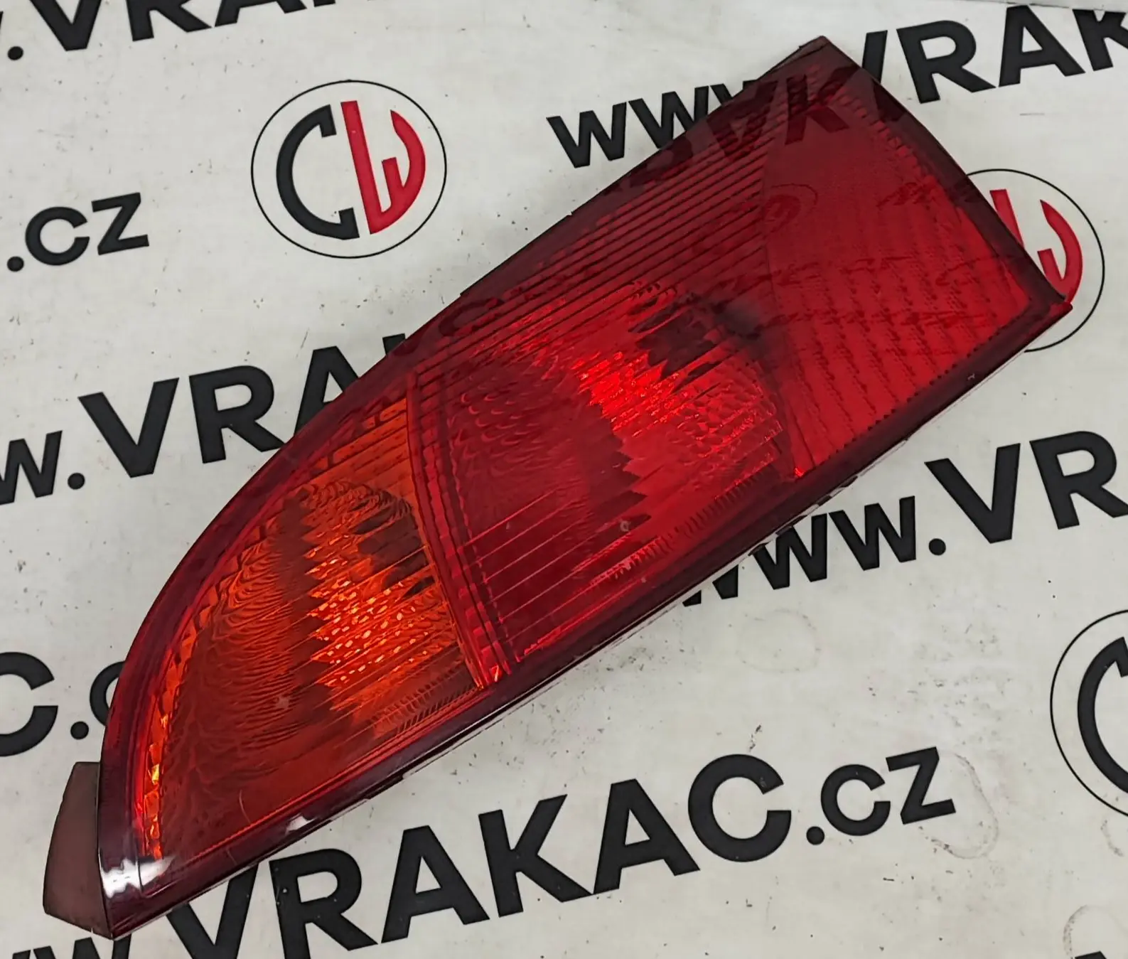 Světlomet zadní levý – Ford Focus 1998-2004