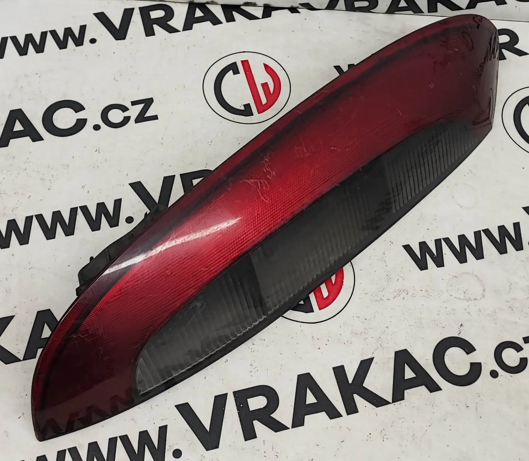 Světlomet zadní levý – Opel Corsa C 2000 - 2006