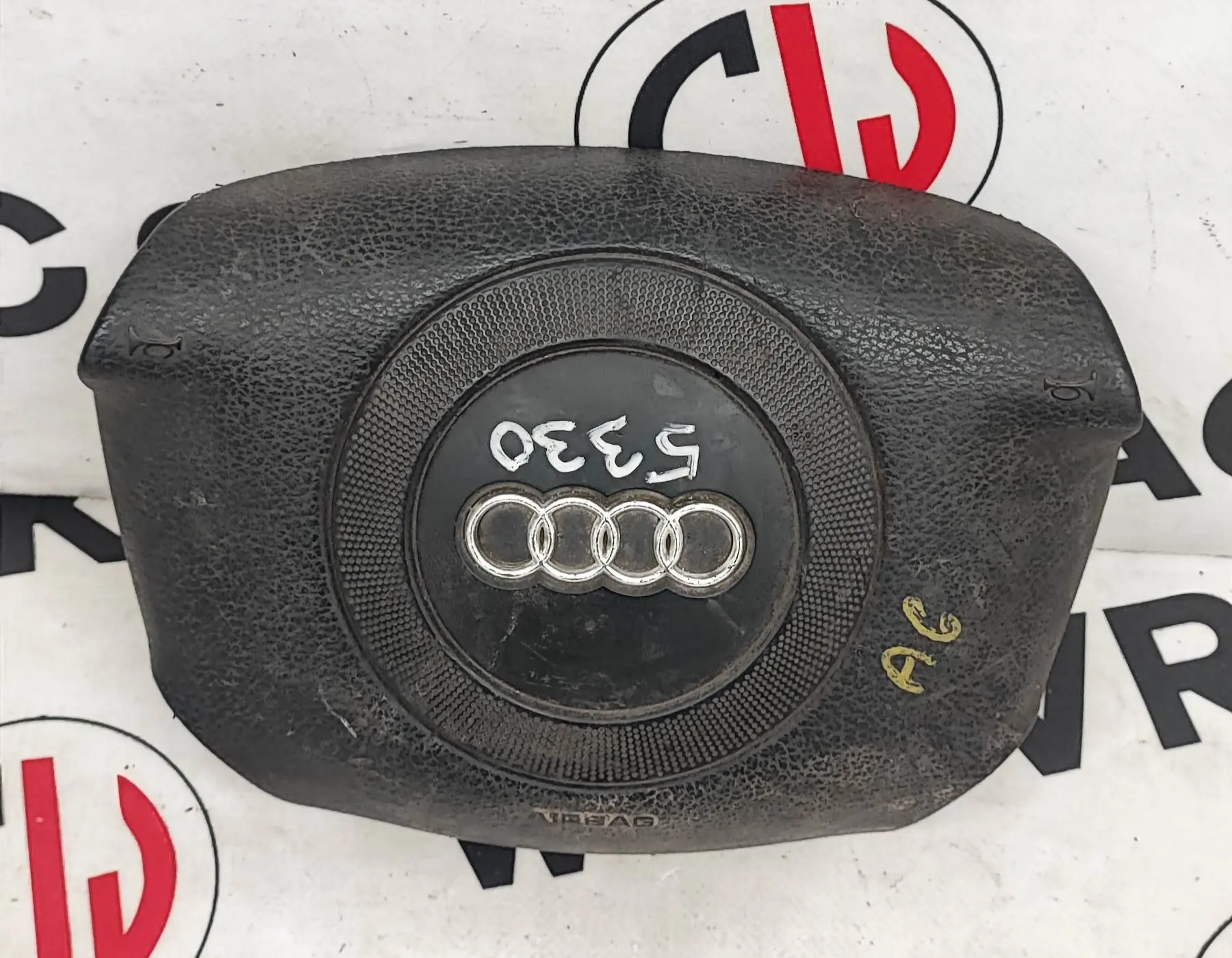 Airbag řidiče (4B0880201Q) – Audi A6 1997-2005