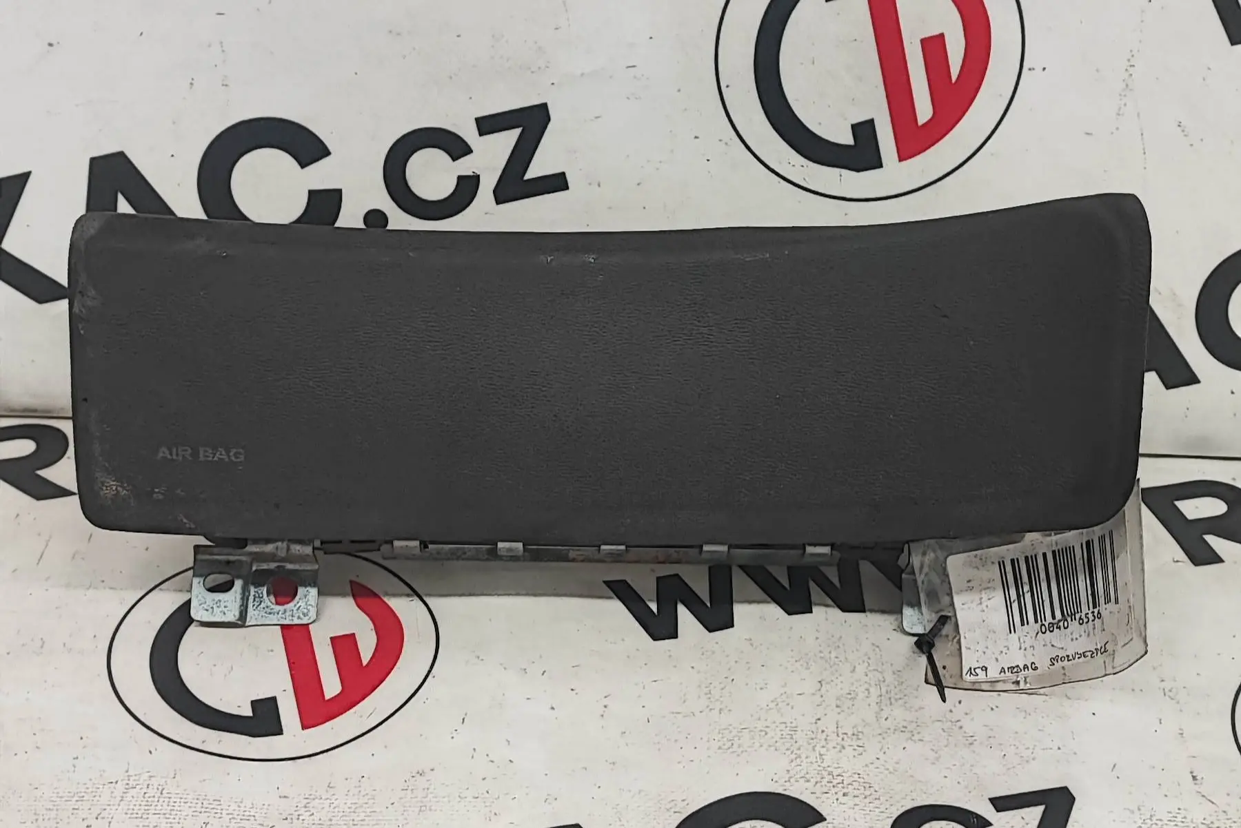 Airbag řidiče kolenní (01560627990) – Alfa Romeo 159 2005-2011