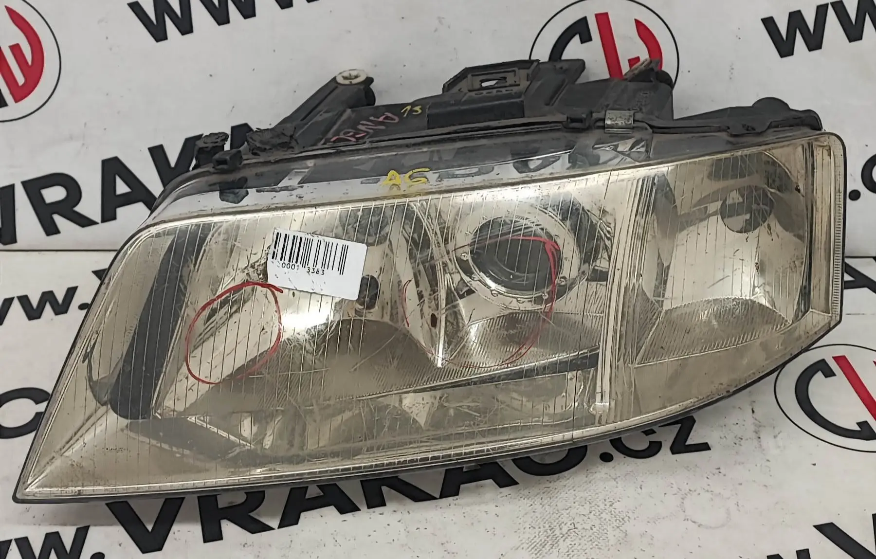Světlomet levý přední – Audi A6 1997-2005