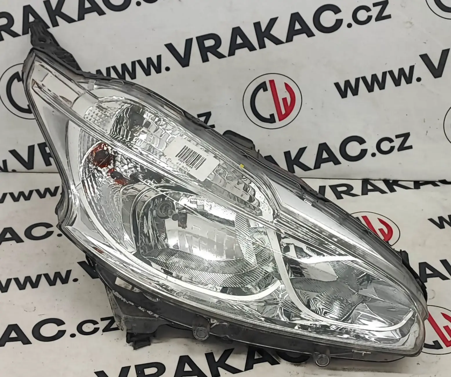 Světlomet pravý přední (9802221280) – Peugeot 208 2012-2020