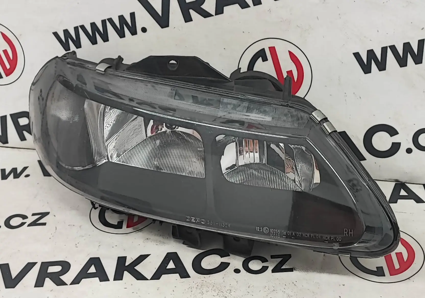Světlomet pravý přední – Renault Laguna 1993-2001