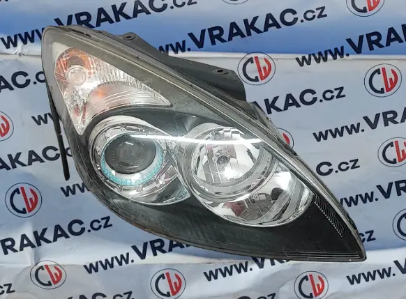 Světlomet pravý přední – Hyundai i30 2007-2012