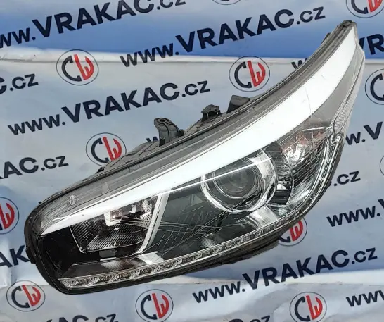 Světlomet levý přední – Kia Cee´d II 2012-2018
