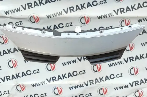 Přední maska (8200183129) – Renault Scenic II 2003-2009