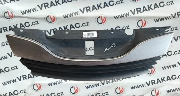 Přední maska mřížka (8200012581) – Renault Laguna II 2001-2007