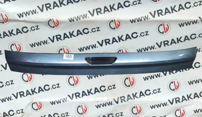 Spodní díl víka zav. prostoru CJ54-S423A40-AEW – Ford Escape 2013-2019