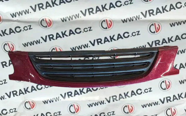 Přední maska mřížka – Toyota Avensis 1997-2003