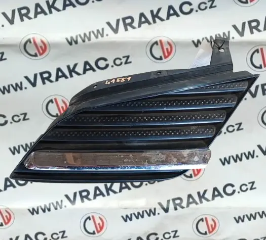 Přední mřížka levá (62330AU300) – Nissan Primera 2002-2008