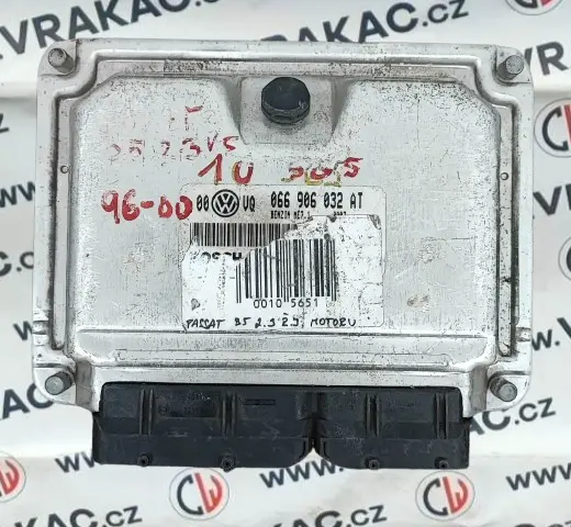 Řídící jednotka (066906032AT) – Volkswagen Passat B5 1996-2000